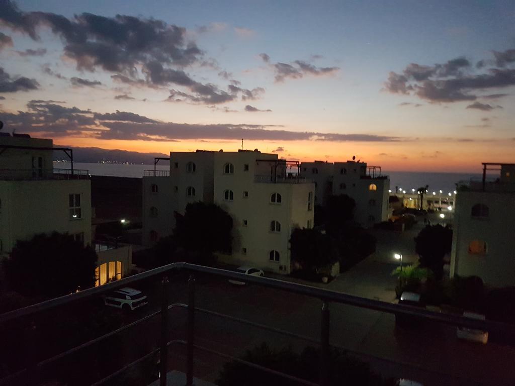 Aphrodite Beachfront Penthouse Apartment Ghaziveran Ngoại thất bức ảnh